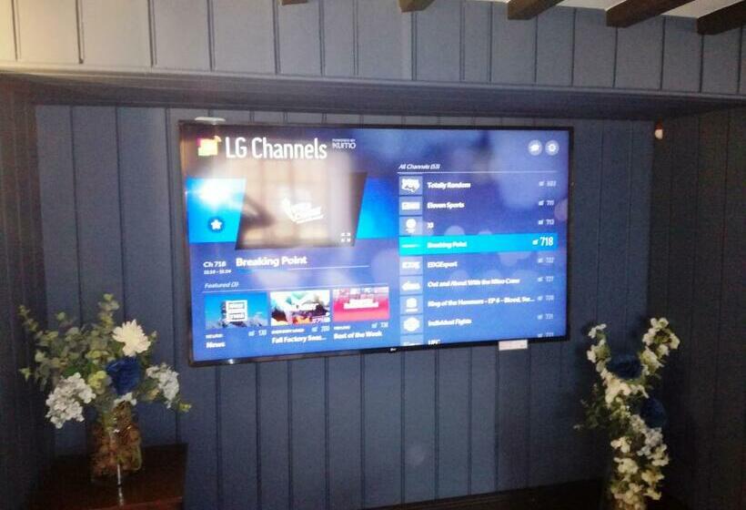 호텔 The Marquess Of Exeter