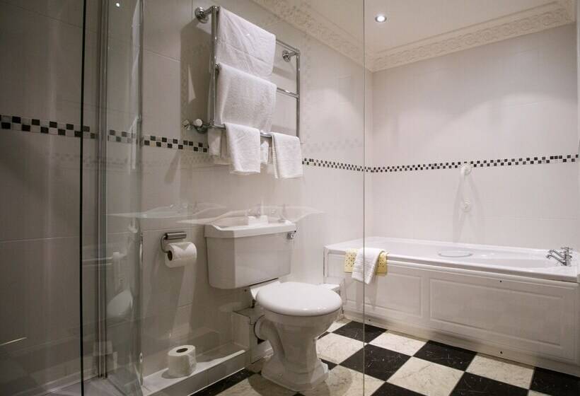 Fotos del hotel Miskin Manor Hotel And Health Club:  15