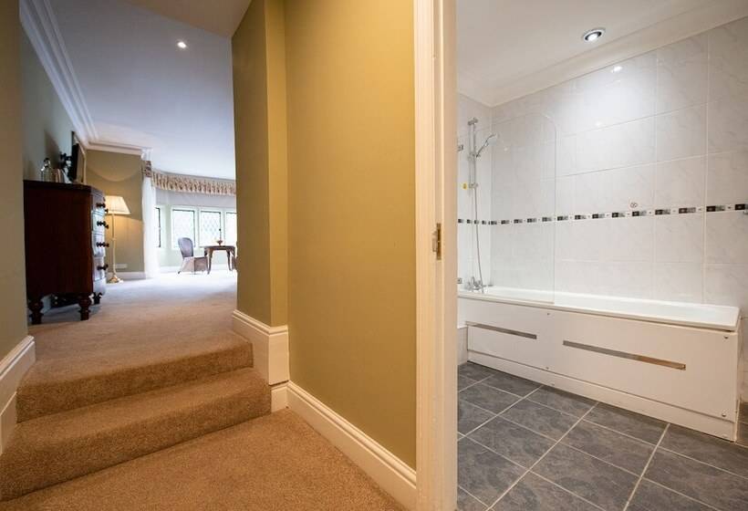 Fotos del hotel Miskin Manor Hotel And Health Club:  19