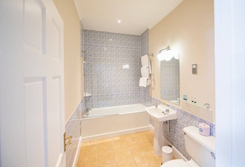 Fotos del hotel Miskin Manor Hotel And Health Club:  13