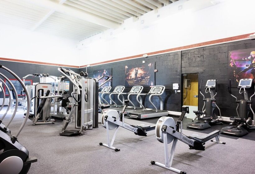 Fotos del hotel Miskin Manor Hotel And Health Club:  4