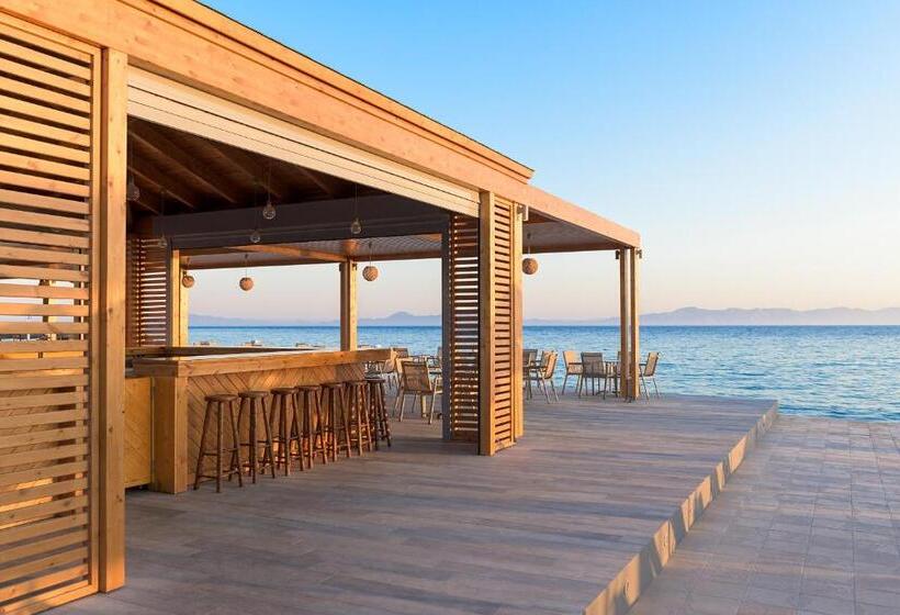 Avra Beach Resort