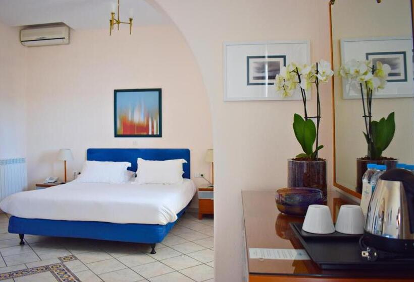 هتل Mykonos Adonis
