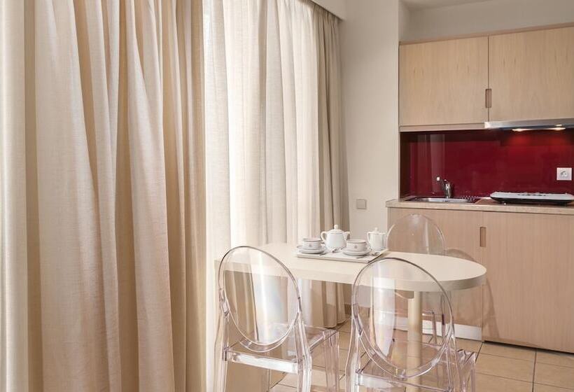 Alexandra Hotel&apartments