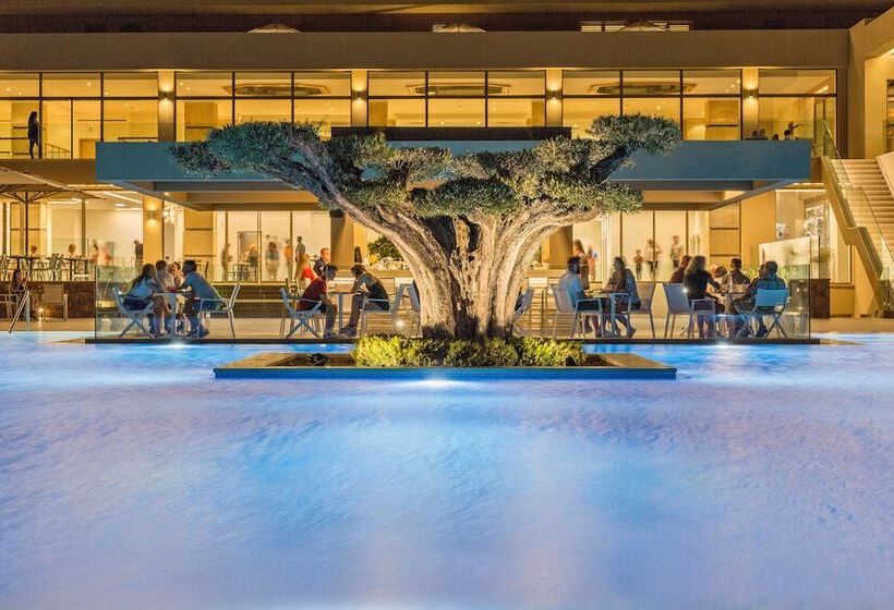 هتل Amada Colossos Resort