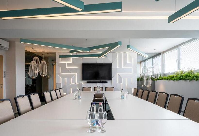 هتل Bodrog Wellness & Elix Spa
