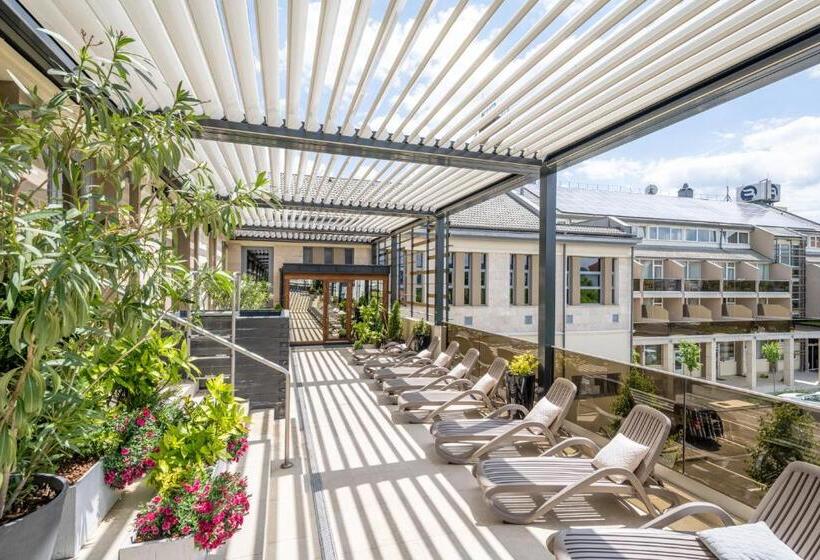 هتل Bodrog Wellness & Elix Spa