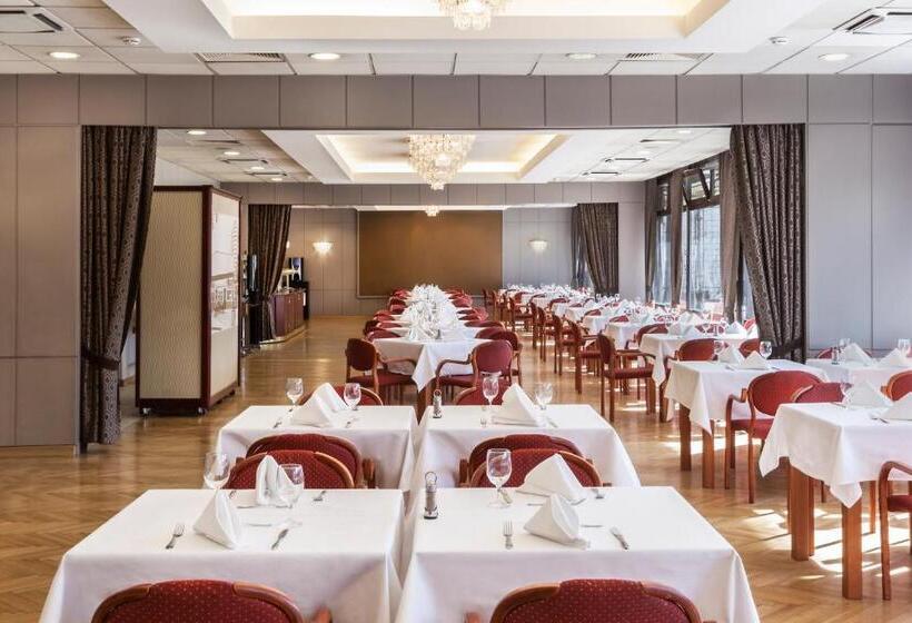 בית מלון כפרי Budapest