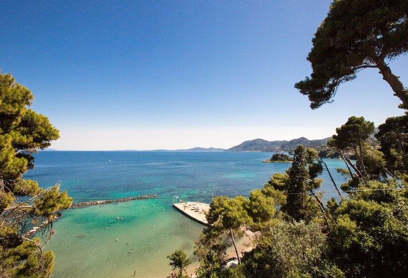 هتل Corfu Holiday Palace