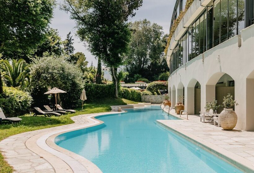 هتل Corfu Holiday Palace