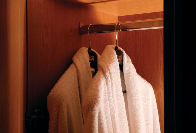 هتل Divani Meteora