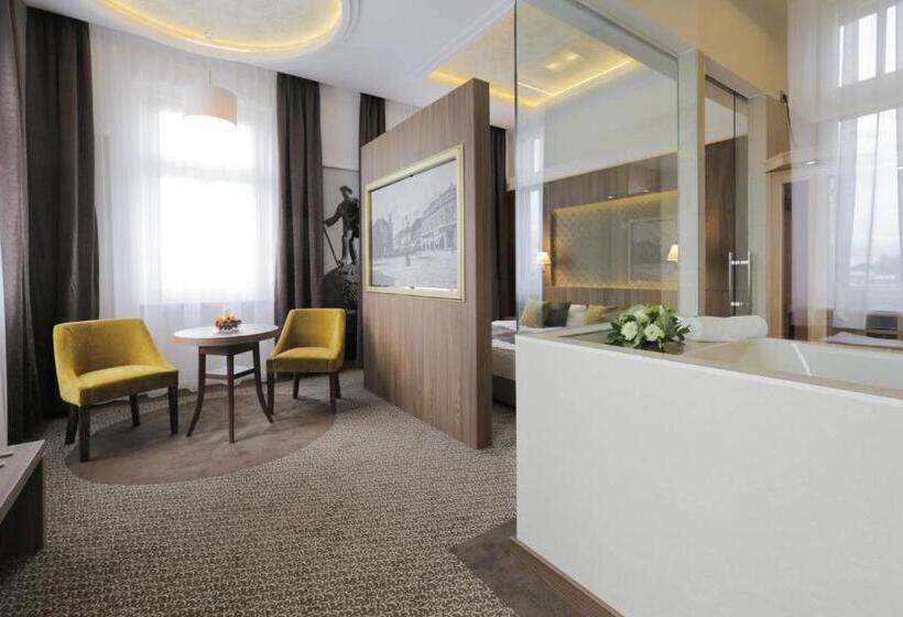 هتل Duna Wellness