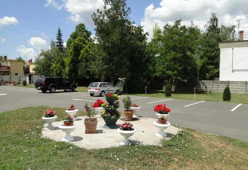 هتل Körös Panzió és étterem