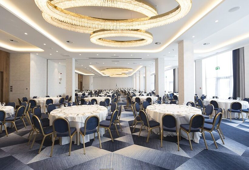 هتل Makedonia Palace