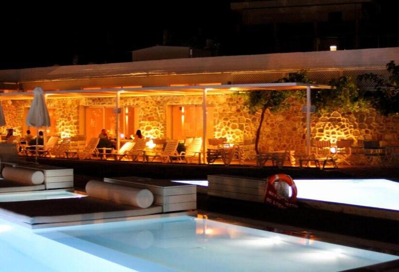 فندق Marathon Beach Resort