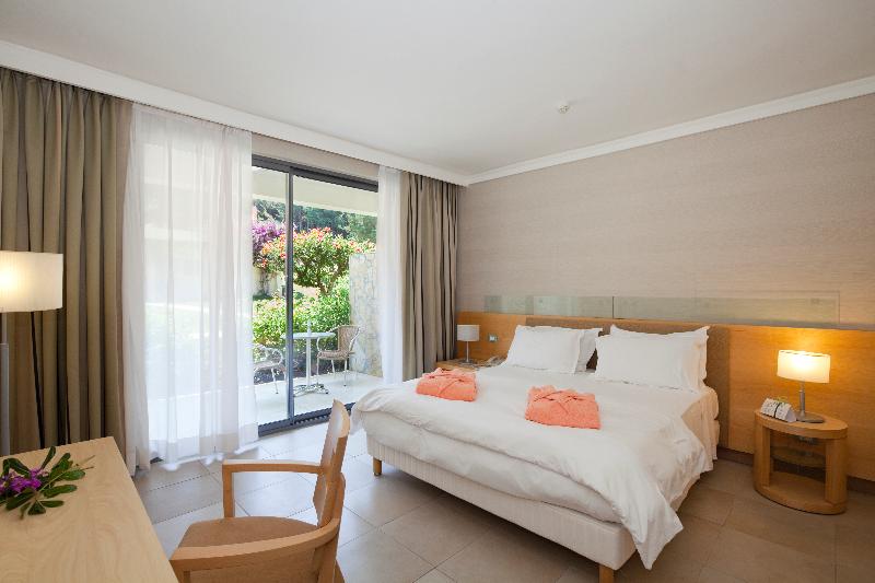 هتل Rodos Palace