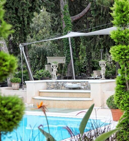 هتل Rodos Park