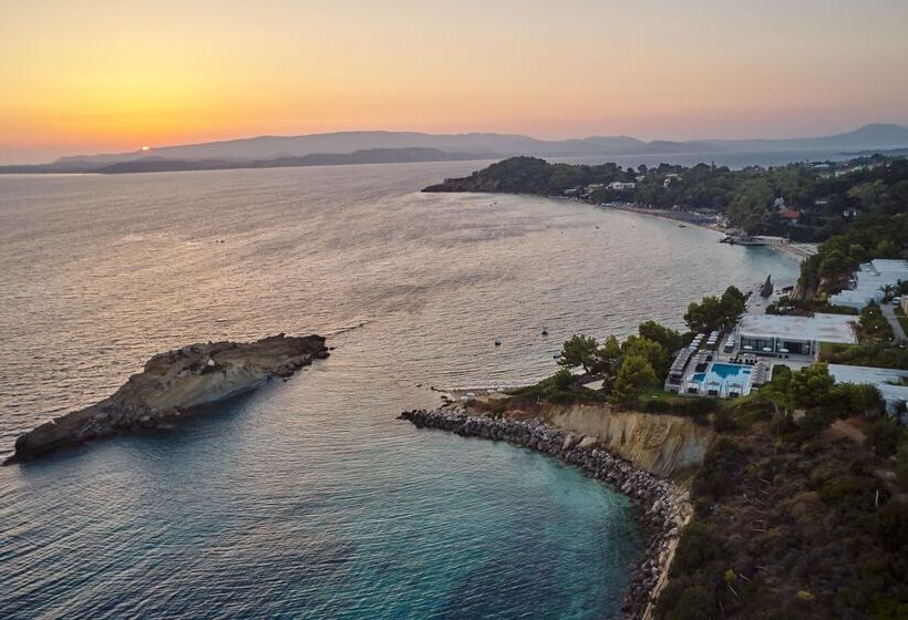 استراحتگاه White Rocks Hotel Kefalonia