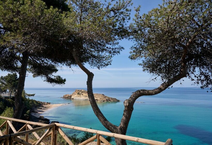 استراحتگاه White Rocks Hotel Kefalonia