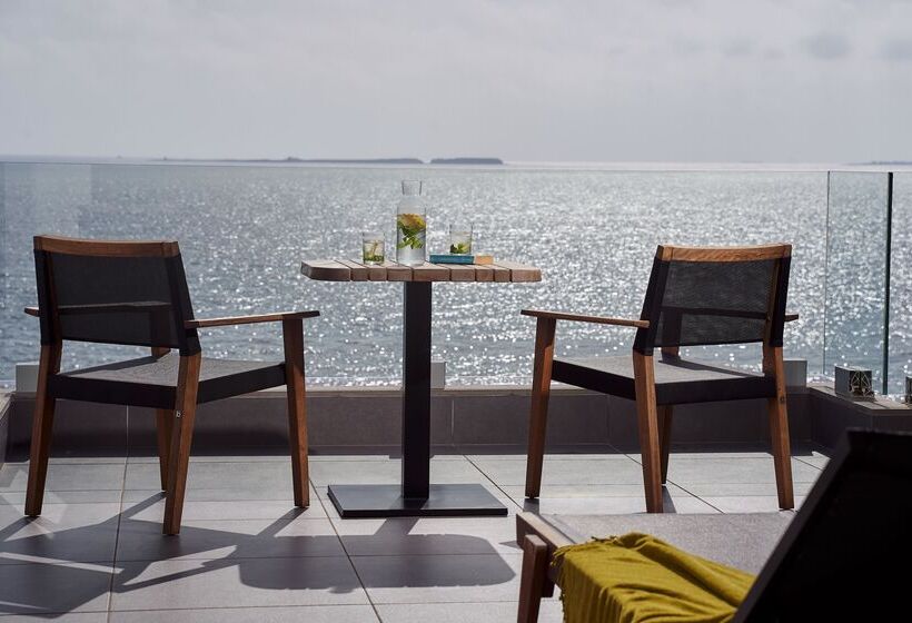 استراحتگاه White Rocks Hotel Kefalonia
