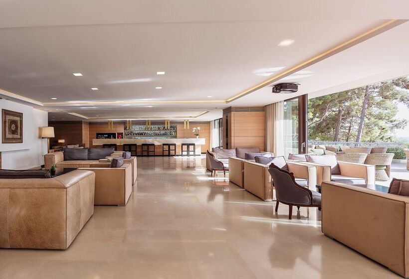 استراحتگاه White Rocks Hotel Kefalonia
