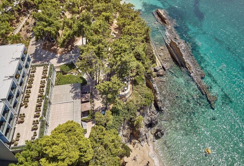 استراحتگاه White Rocks Hotel Kefalonia