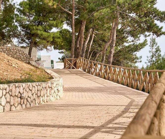 استراحتگاه White Rocks Hotel Kefalonia