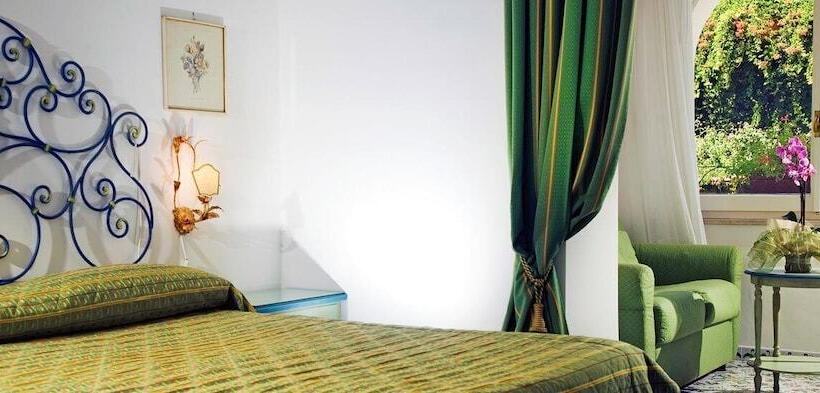 هتل Albergo Gatto Bianco