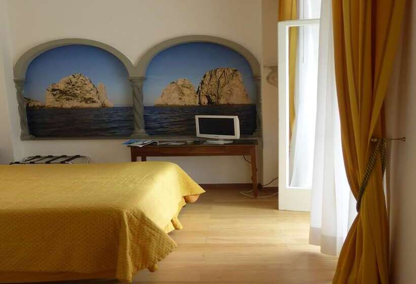 هتل Albergo Gatto Bianco