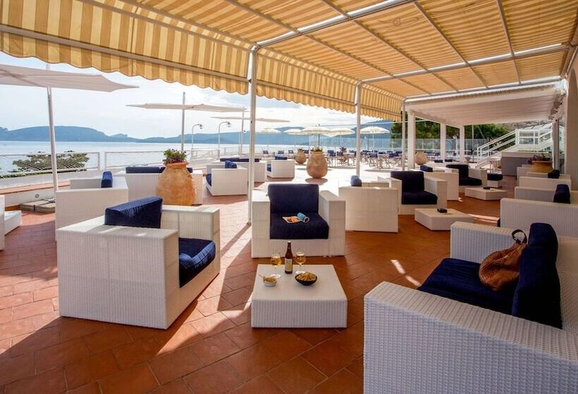 El Faro Hotel & Spa