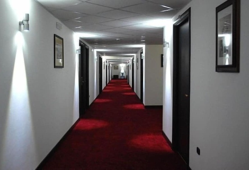 هتل Forum Palace