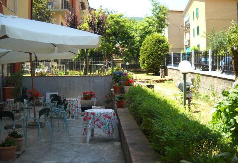 בית מלון כפרי Ristorante Giardino