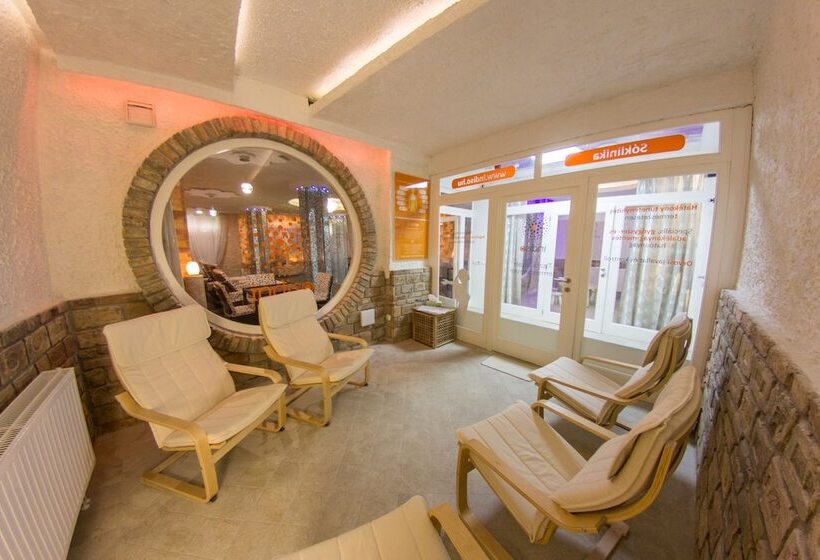 فندق Kristály Imperial