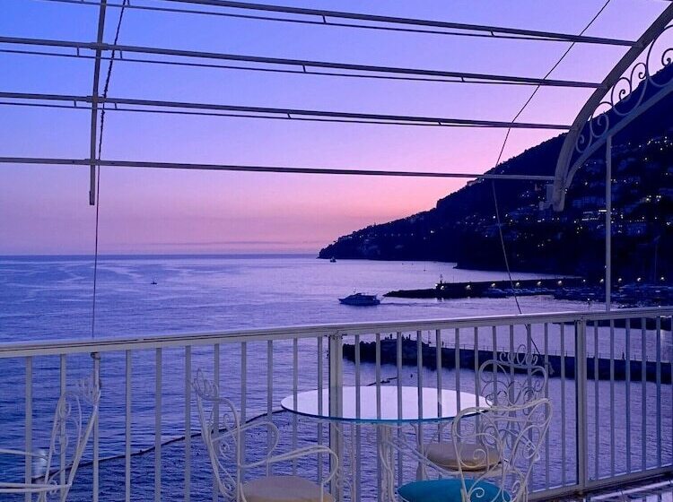 هتل Marina Riviera