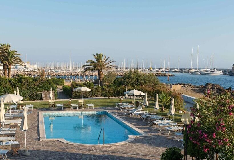 هتل Mercure Civitavecchia Sunbay Park