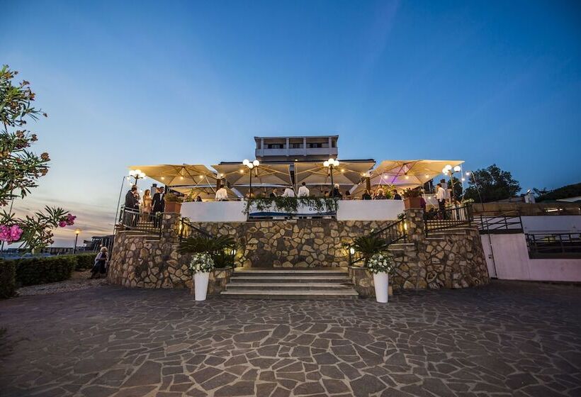 هتل Mercure Civitavecchia Sunbay Park