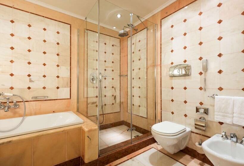 Отель Mercure Petriolo Siena Terme Spa