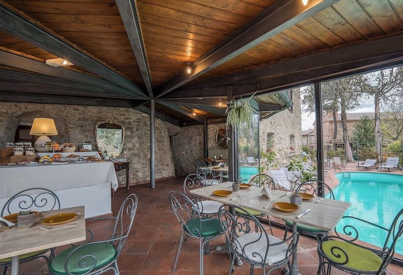 فندق Relais La Fattoria