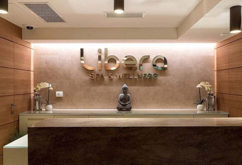 هتل Smy Carlos V Wellness & Spa Alghero