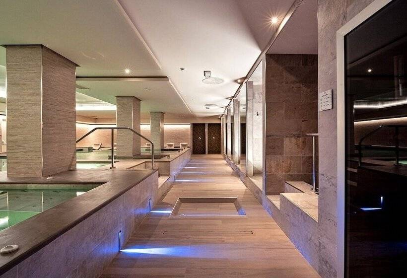 هتل Smy Carlos V Wellness & Spa Alghero