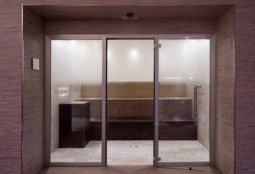 هتل Smy Carlos V Wellness & Spa Alghero