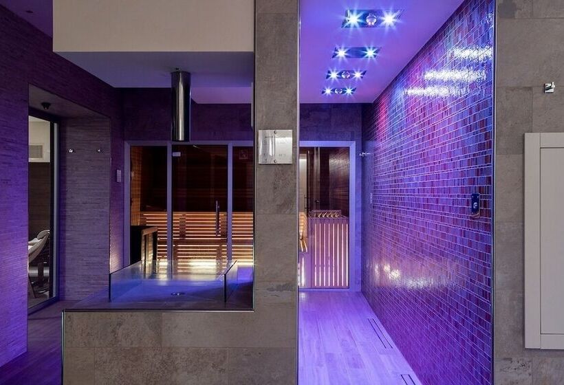 هتل Smy Carlos V Wellness & Spa Alghero