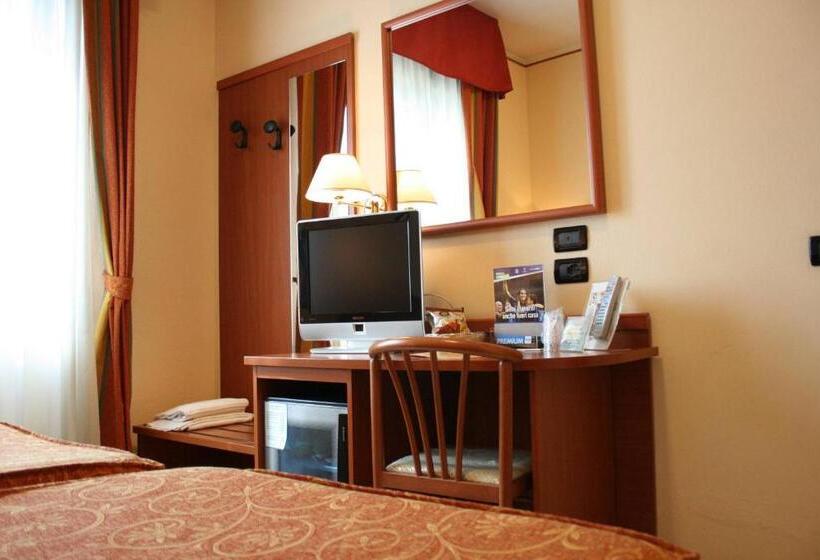 Hotel Valmarina