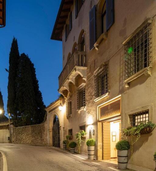 هتل Villa Cipriani