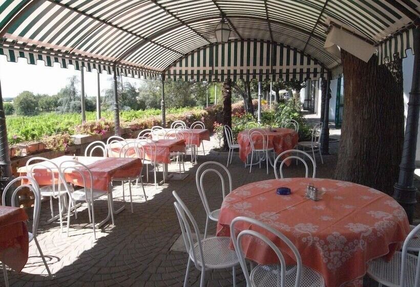 هتل Villa Felcaro   Relais, Lodge & Restaurant