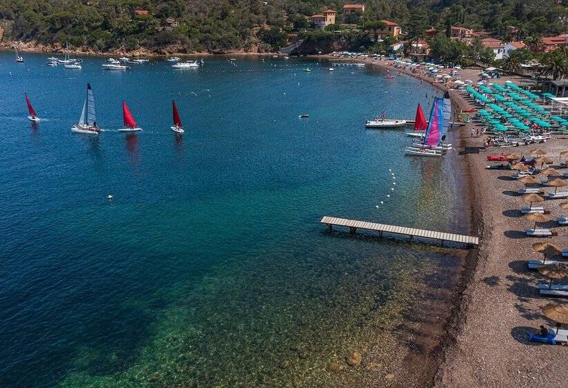 هتل Airone Isola D Elba