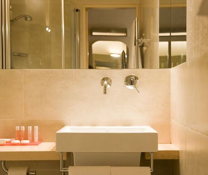 هتل Albergo Celide