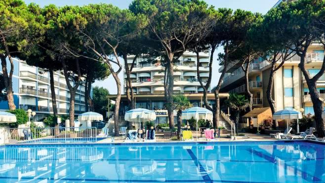 هتل Ambasciatori Palace