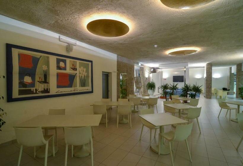 فندق Arenella