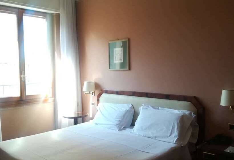 Fotos del hotel Bristol:  3